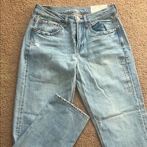 American Eagle Women's 90’s Low Rise Straight Jean